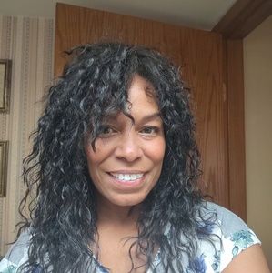 Meet your Posher, Paula